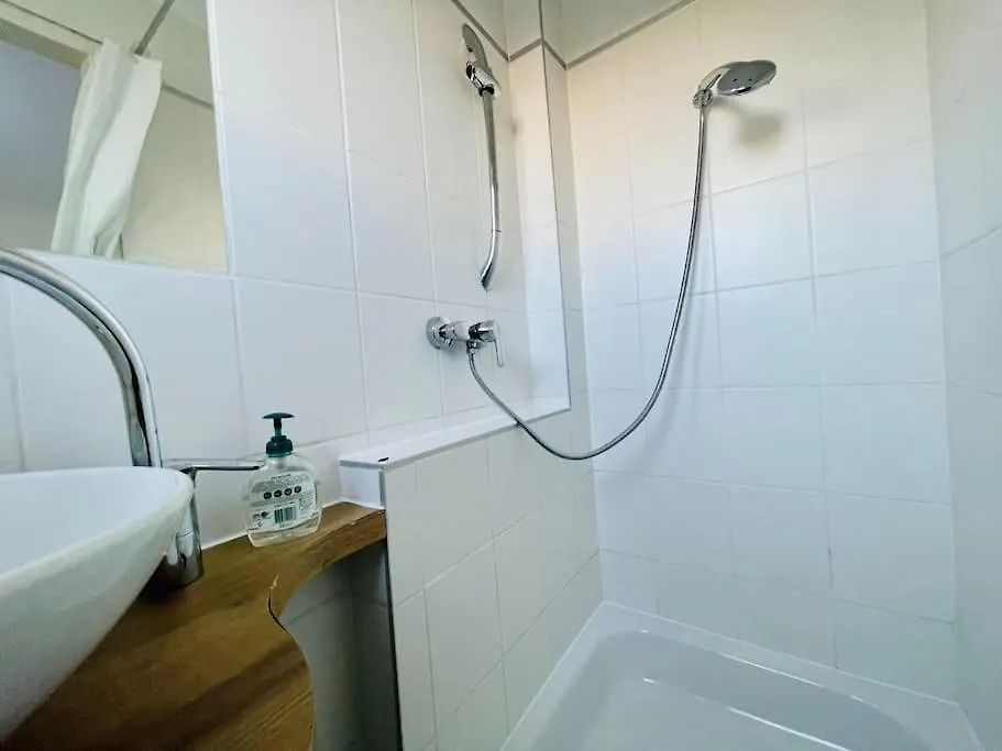 Cosy flat with huge Terrasse! Long or Shortterm Apartment Vienna