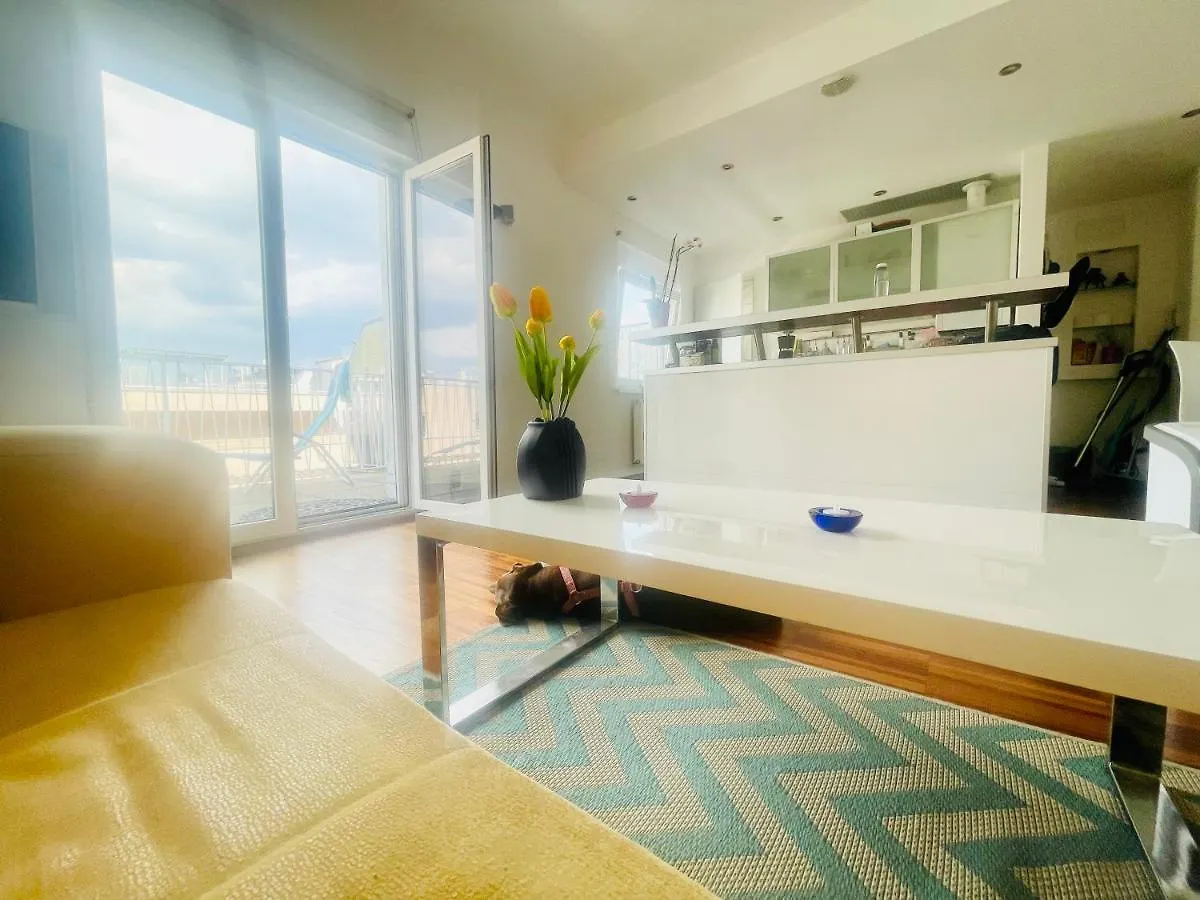 Cosy flat with huge Terrasse! Long or Shortterm Apartment Vienna 0*,